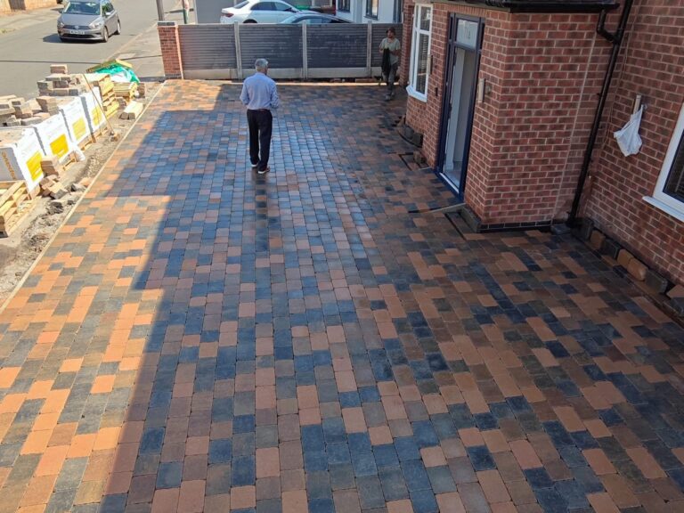 Heritage Paving installed block paved driveway