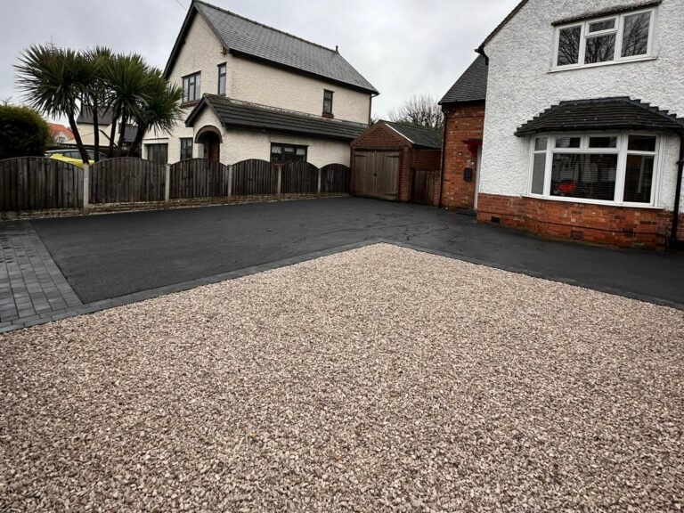 Heritage Paving installed tarmac driveway
