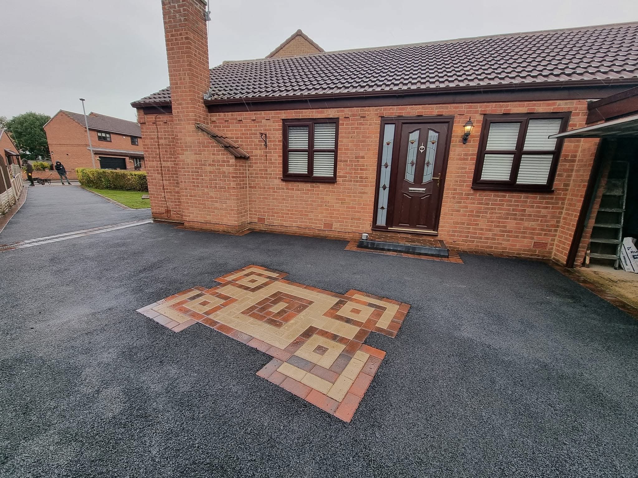 Heritage Paving installed tarmac driveway